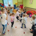 Projektový týden -"Jablíčkové království", Sluníčka cvičí s jablíčkem -MŠ Pastelka